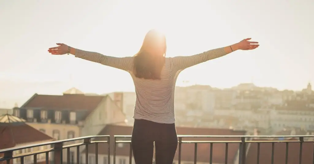 A healthy morning routine: stretching, drinking water, and enjoying a balanced breakfast to start an active day